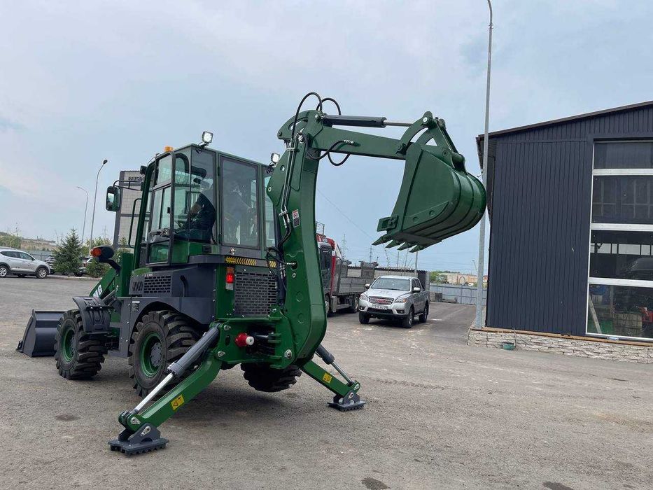 Экскаватор-погрузчик LGMG WZ45-16