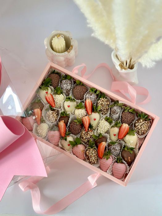 Клубника в шоколаде бокс бантик