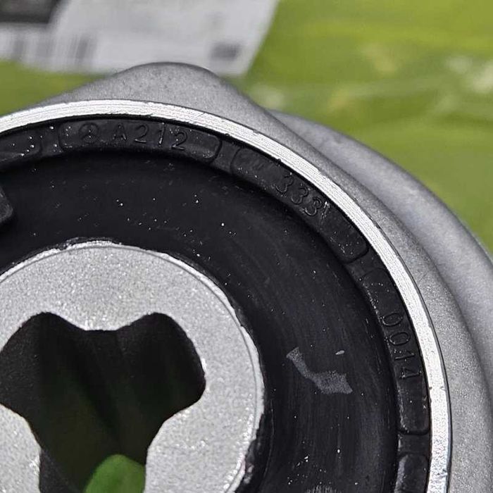 Рычаг продольный Mercedes E W212 перед. лев.