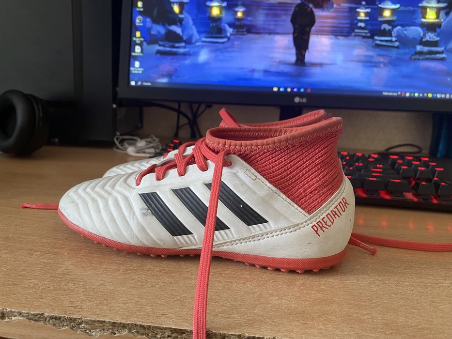 сороконожки адидас предатор 2018