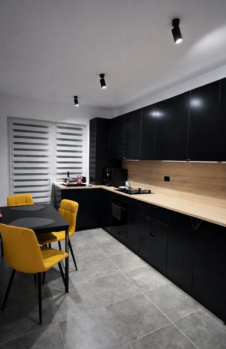 Inchiriez apartament