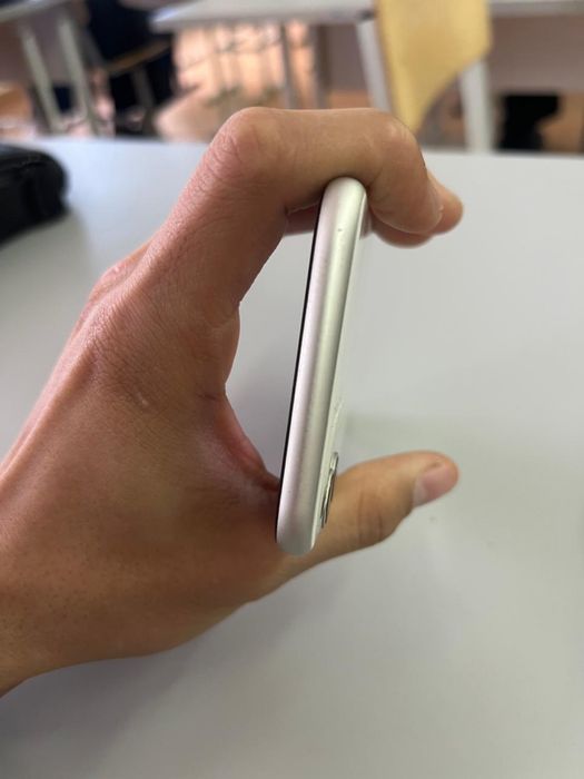 айфон 11 64 гб 72%