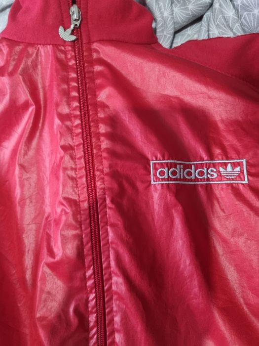 Jacheta adidas firma nou