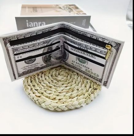 Стилен винтидж портфейл.