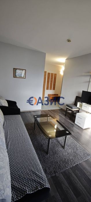 Продава се Двустаен апартамент в к.к. Слънчев бряг - 62 кв.м за 699 €/кв.м - Снимка #1