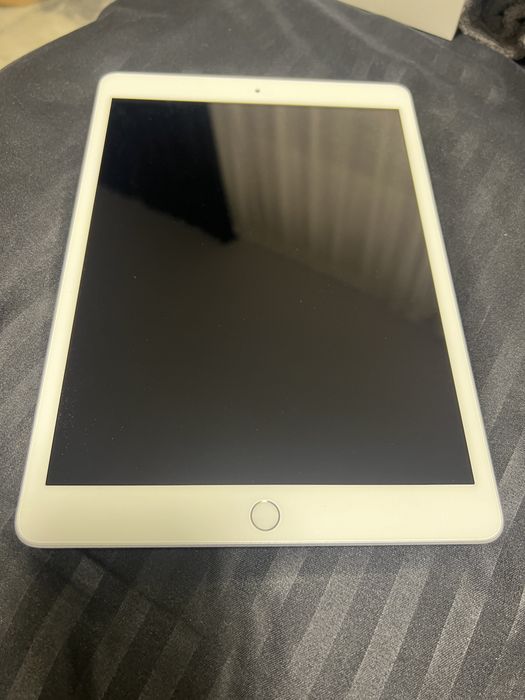 iPad 8 WI-FI + Cellular 32GB Silver