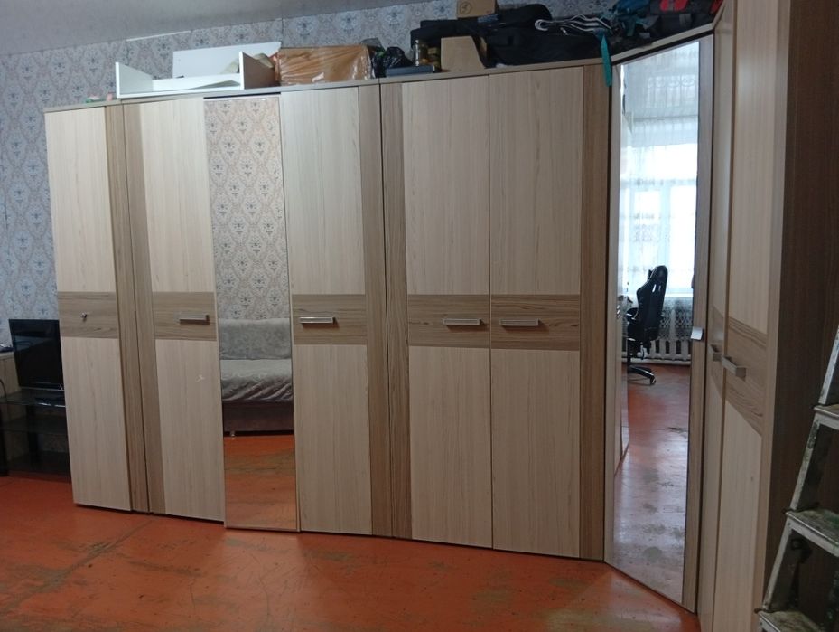 Продам шкаф купе