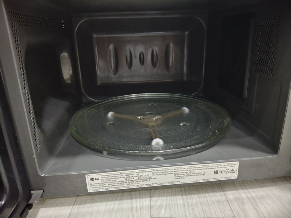 Микроволновка LG