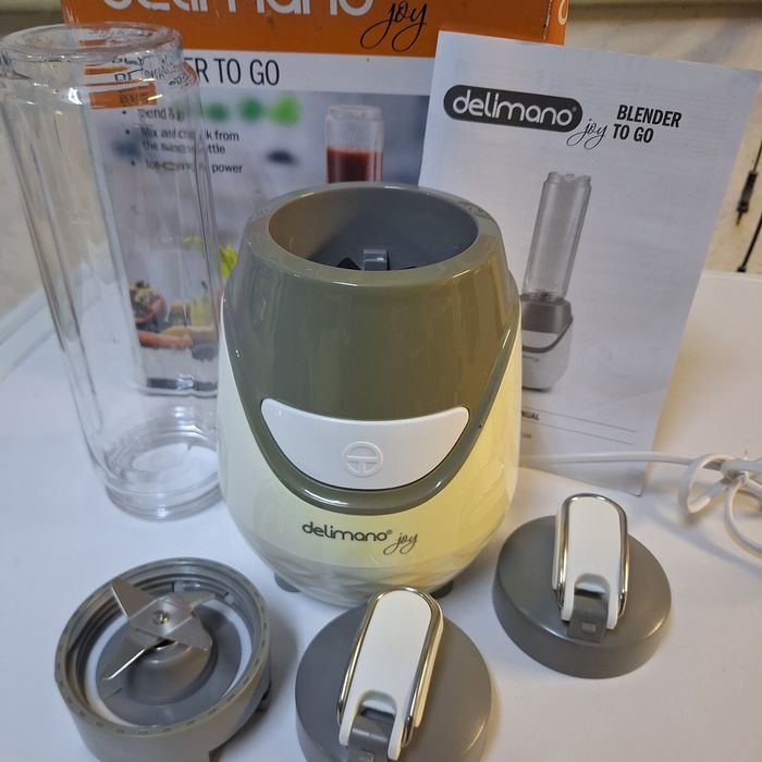 Компактен блендер Делимано чисто нов
