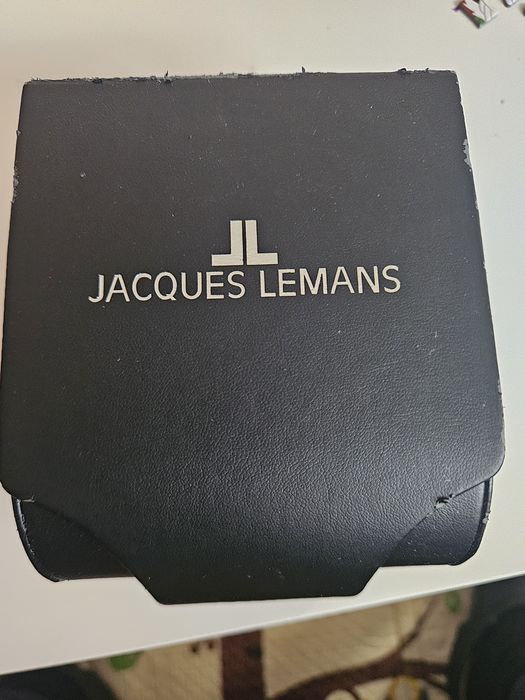 Часовник Jaques Lemans