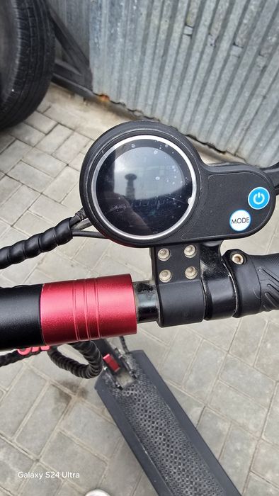 Продам электро самокат Joyor G1