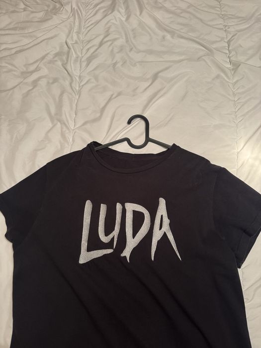 LUDA рядка тениска