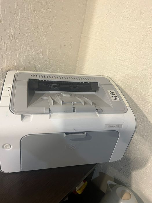 Продам лазерный черно белый принтер hp