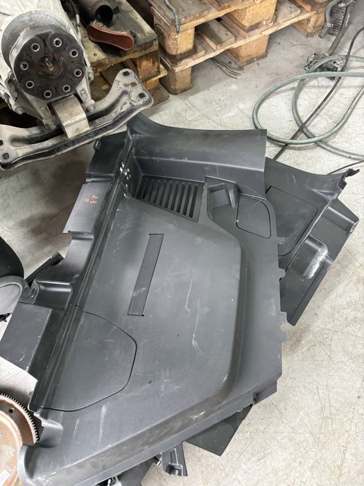 седалки/салон за Пежо/peugeot 5008