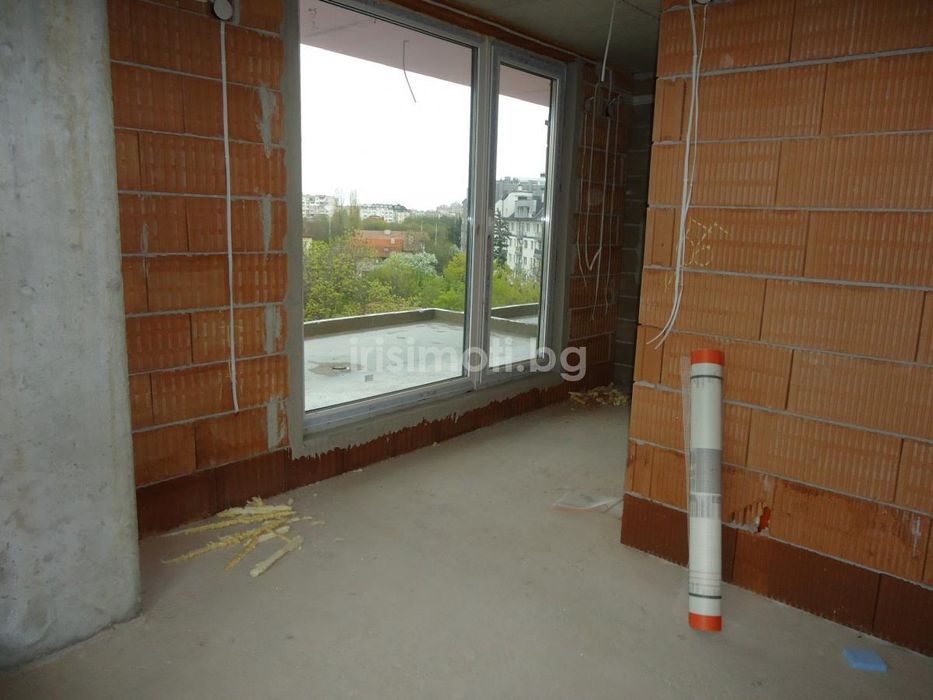 Продава се Тристаен апартамент в София, Люлин 8 - 103 кв.м за 1100 €/кв.м - Снимка #4