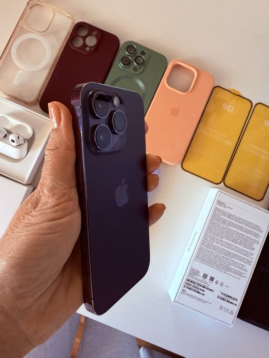 I phone 14 pro / 256 purple
