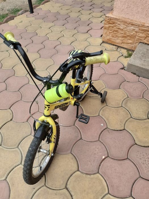 De vânzare bicicleta.