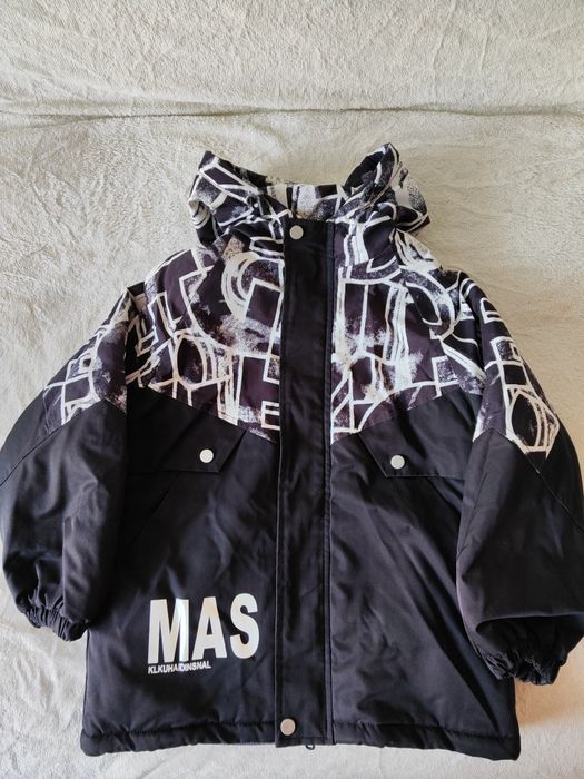 Продам куртку на мальчика