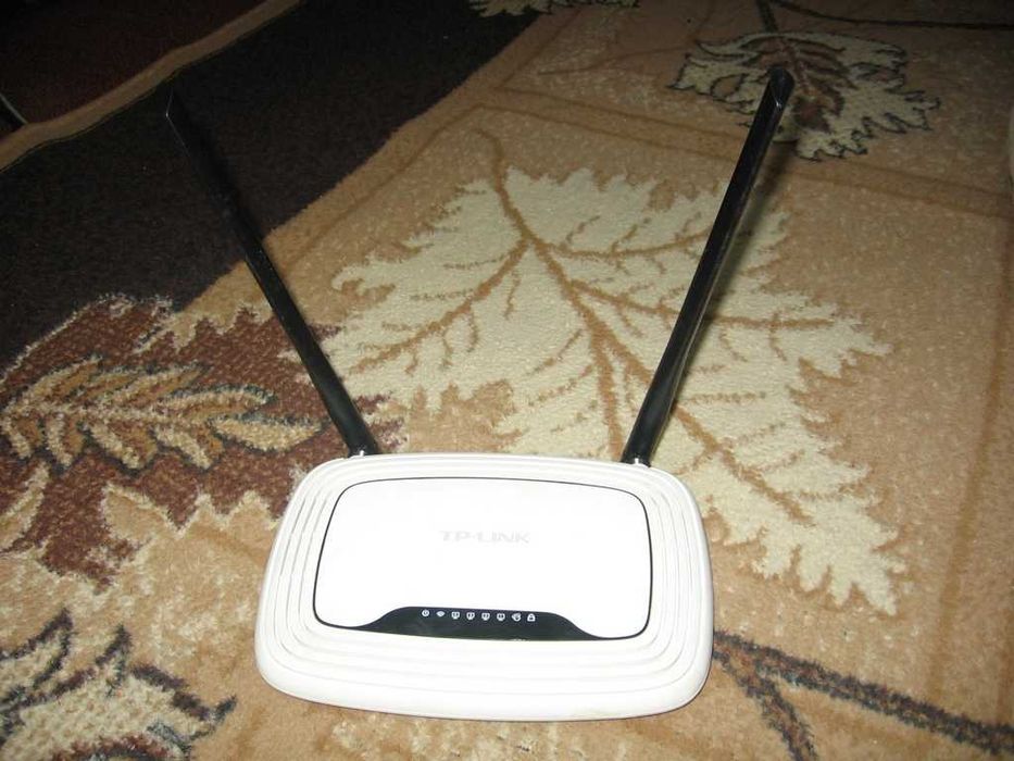 Два рутера TP-Link и Mercusys