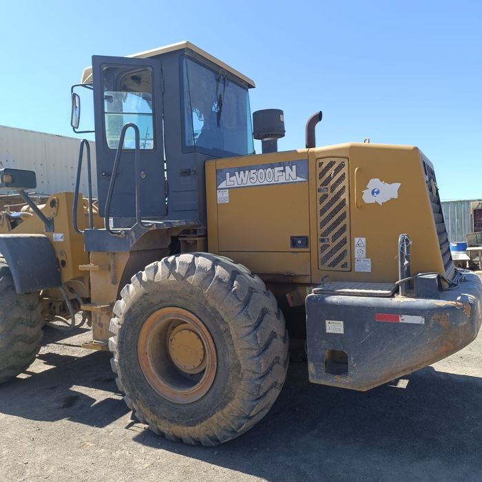 Погрузчик Фронтаный  и Виброкаток