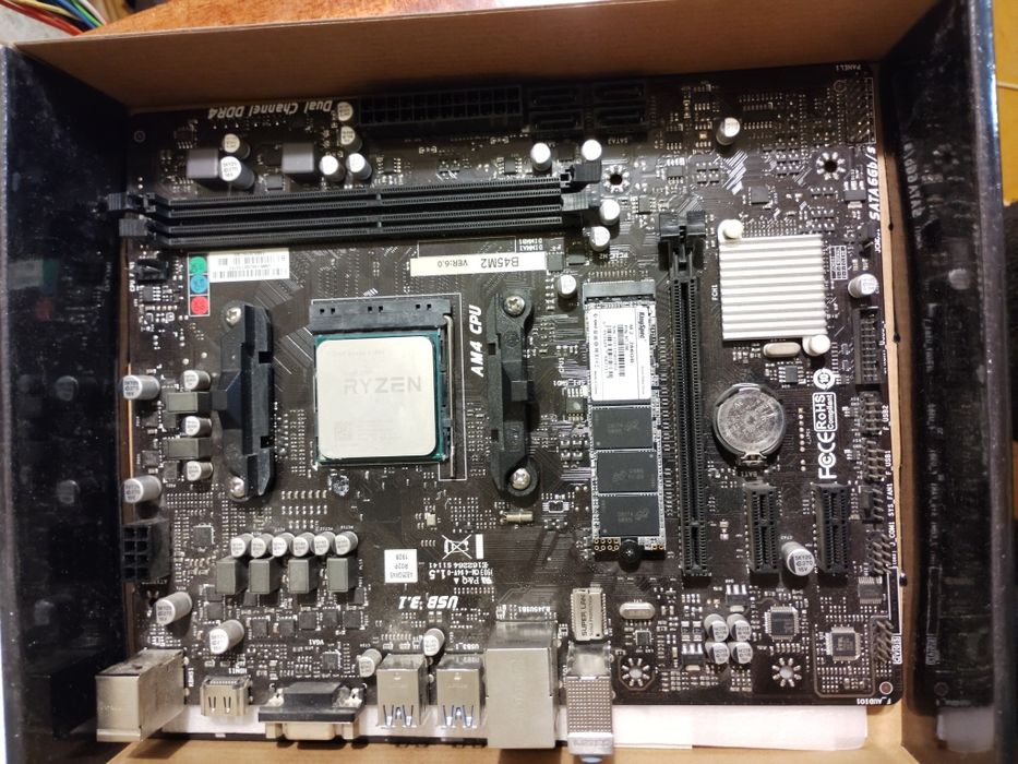 AM4+ssd 256gb+ Ryzen 1200
