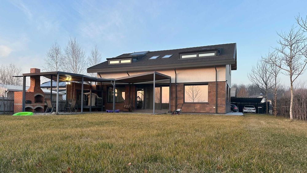 Super VILA zona Nord - Complet Mobilata /Utilata