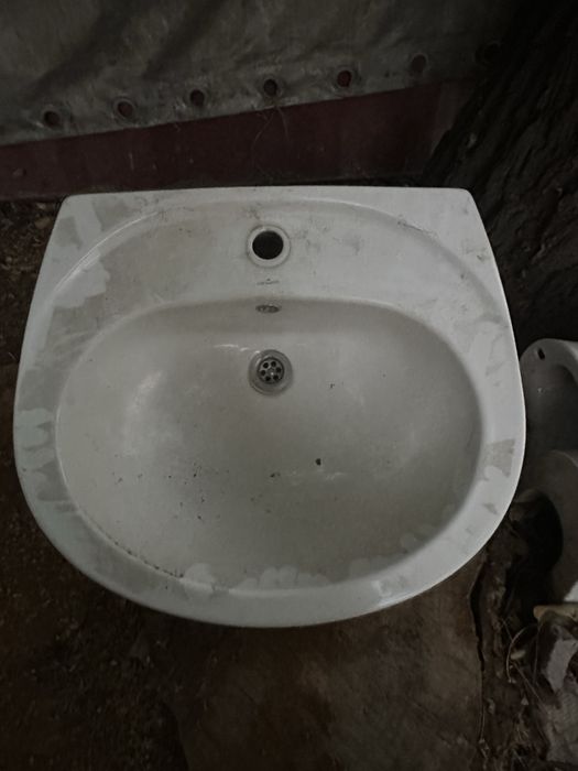 Продам ракавину с стойками