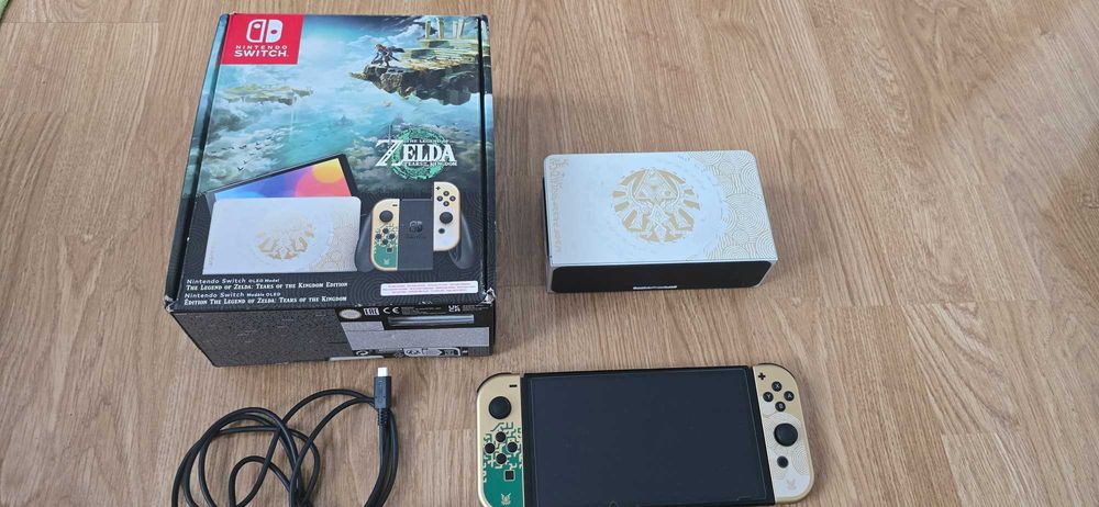 Nintendo switch OLED Zelda Edition