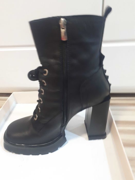 Нови боти ,,INDIGO SHOES "