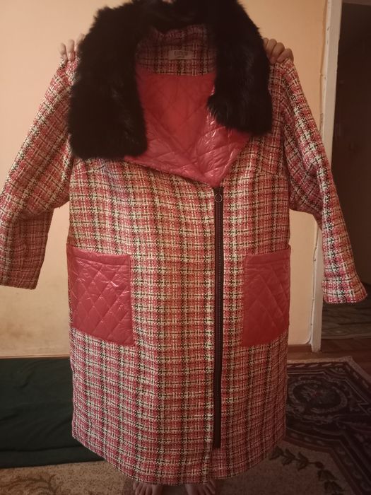 Пальто зимнее почти что новое