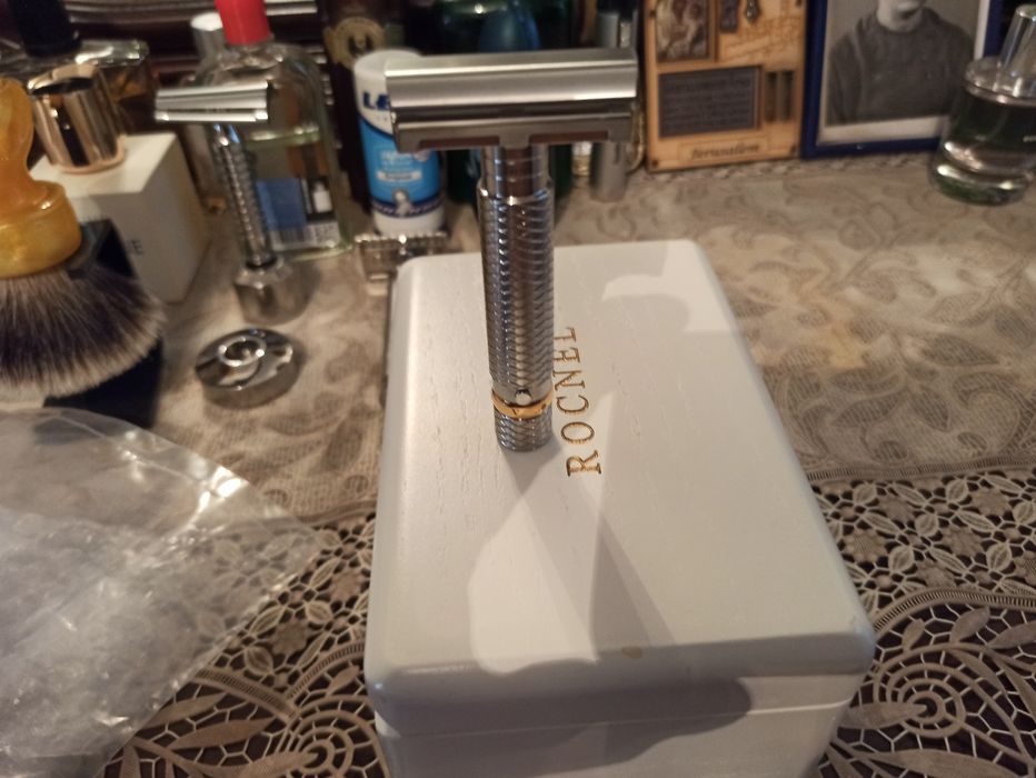 Бритвенный регулируемый станок ROCNEL