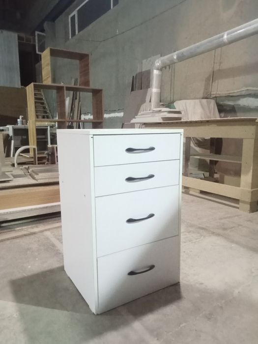 #MEBEL trimo + 4 ta tortmali tumba stol