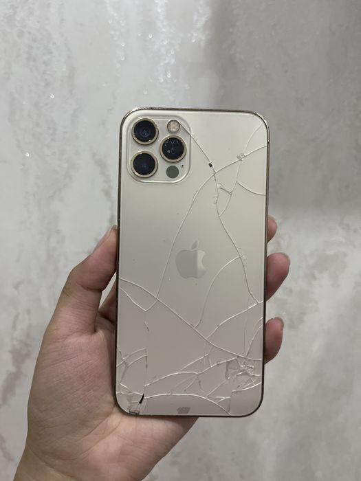 Продам Iphone 12 pro
