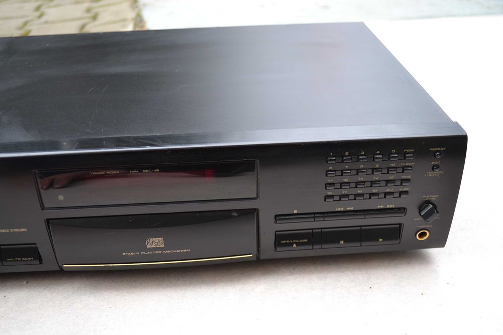 Cd player  pioneer pd s 605 Defect
