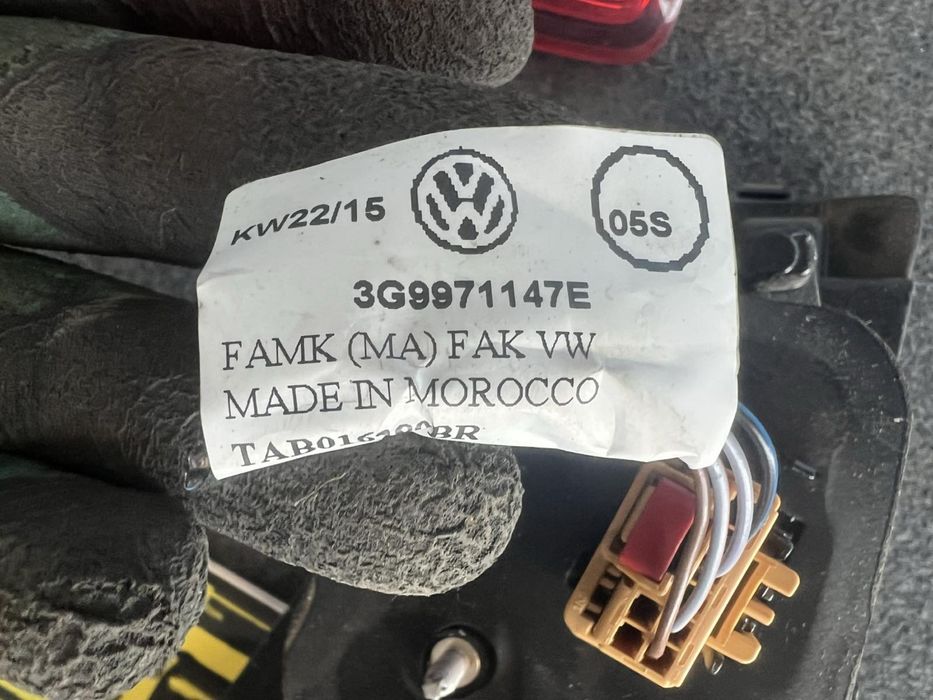 Оригинални стопове Passat B8  Пасат Б8 стоп европейски комби