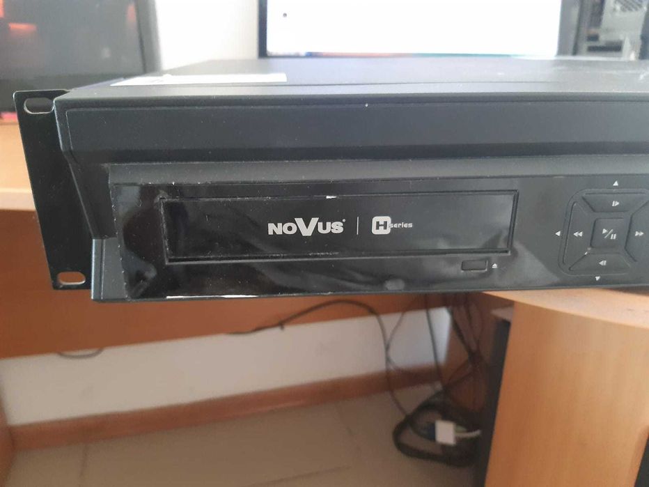 Видеорегистратор Novus NDR-HB4416