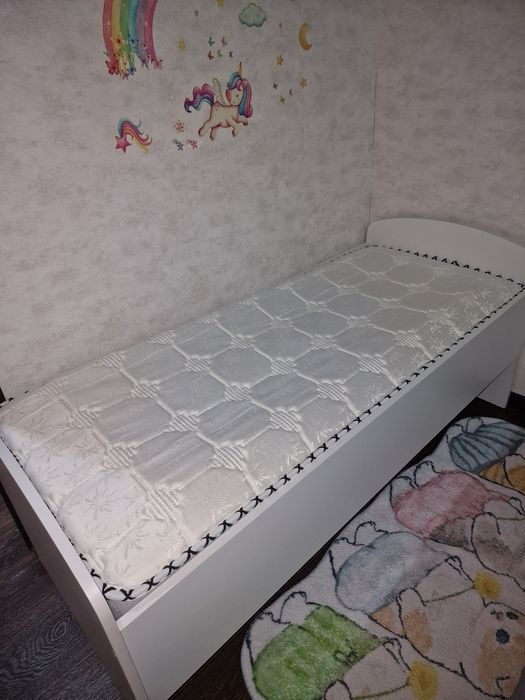 Продам детскую кровать .