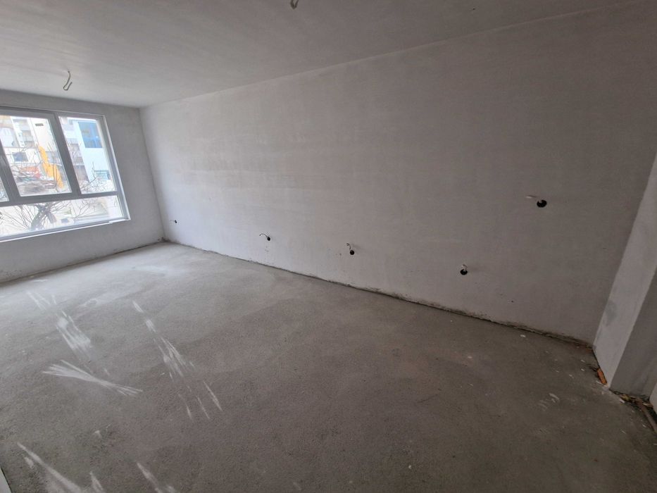 Тристаен апартамент за продажба в кв. Еленово, гр. Благоевград