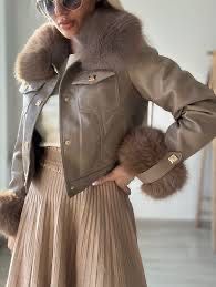 Хитово яке в цвят капучино