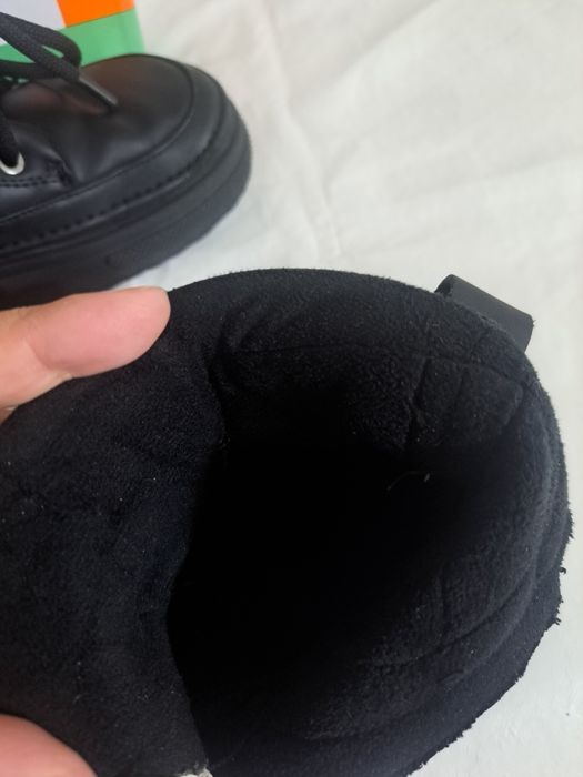 Срочно продам ботинки