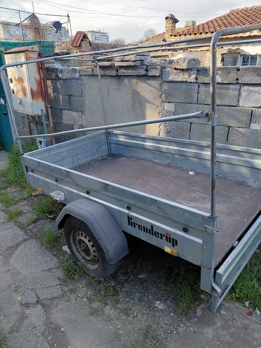 Ремарке с Бризент ново внос от германия в Добро състояние