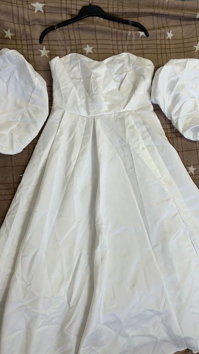 Белое платье на выпускной