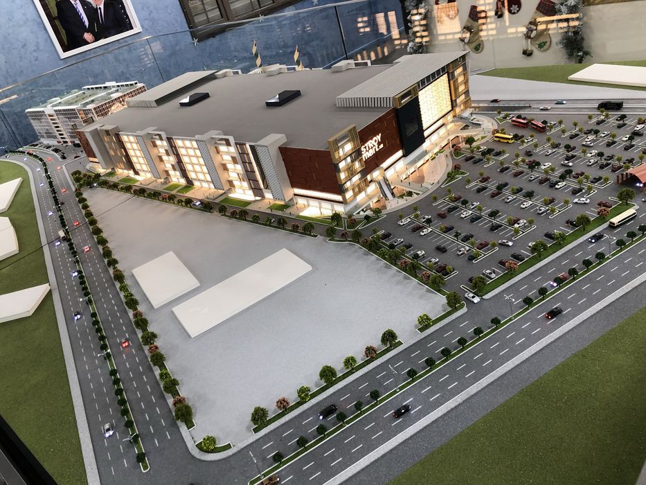 Ibn sino savdo markazi Food court qavatidan 31 kv dôkon sotiladi