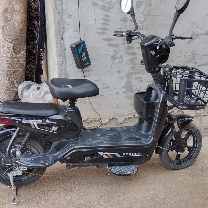 Продам скутер 45000