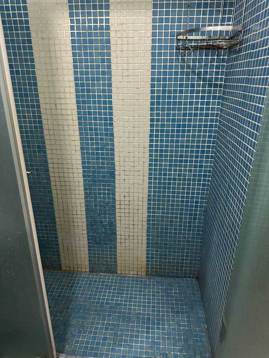 Гафур Гулям метроси енида 1 хоналик квартира сотилади