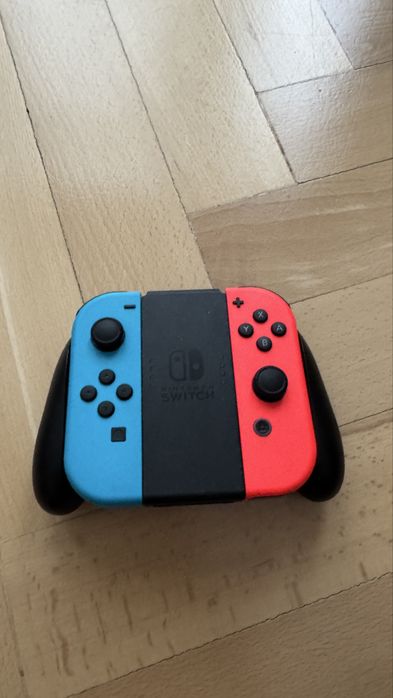 Nintendo Switch + Mario Kart