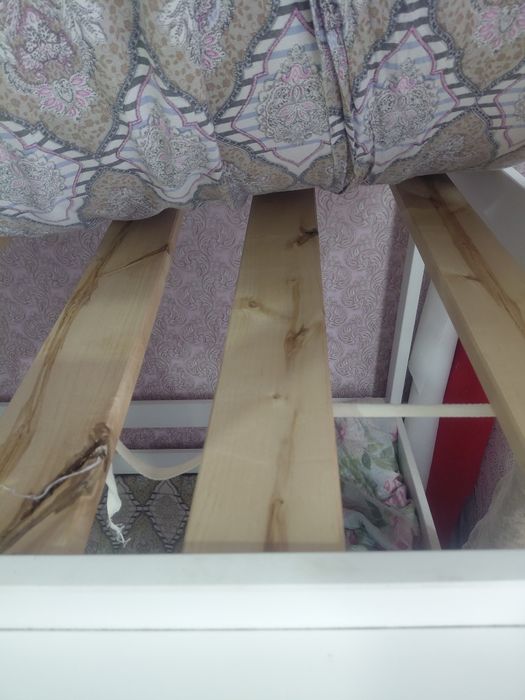 Двухъярусная кравать