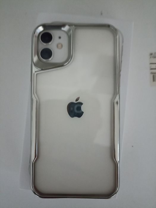 Продам IPhone 11
