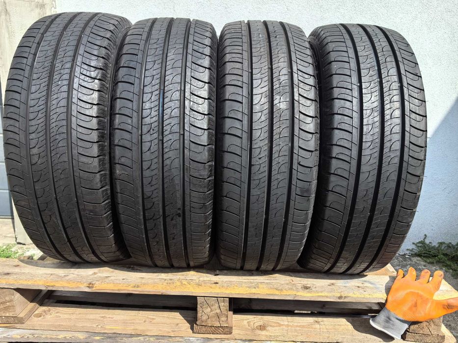 215/60/17 С Гудиур ДОТ 2019 г - Чисто нови ! Бусови !