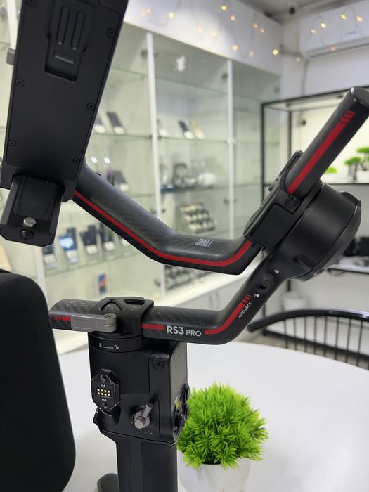 Стабилизатор Dji RS 3 pro